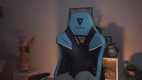 little girl who is always rightLisa online show from January 15, 2025, 2:06 am