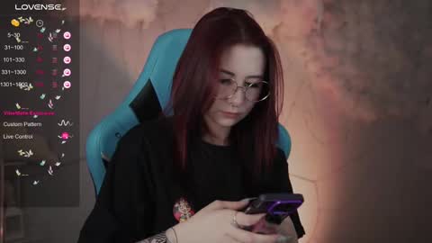 little girl who is always rightLisa online show from March 11, 2025, 2:10 am