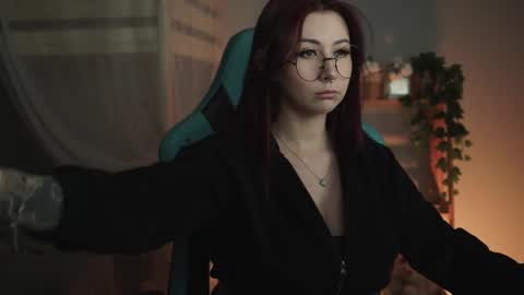 little girl who is always rightLisa online show from September 22, 2025, 2:13 am