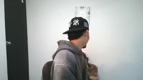 wesley_7 online show from October 11, 2025, 3:06 am