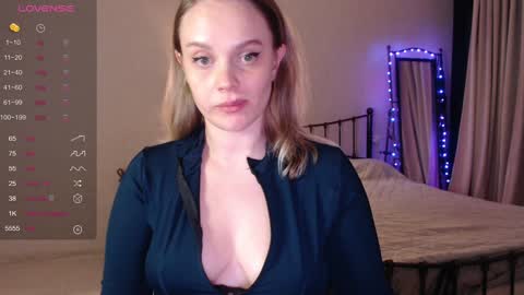 Lana online show from December 2, 2024, 3:36 pm
