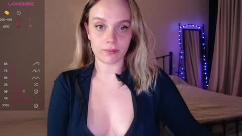 Lana online show from December 2, 2024, 6:43 pm