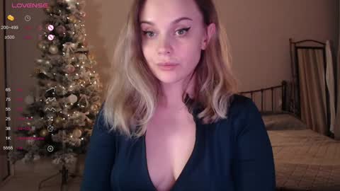 Lana online show from December 20, 2024, 4:04 pm