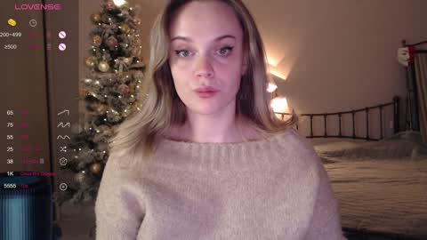 Lana online show from December 22, 2024, 7:52 pm