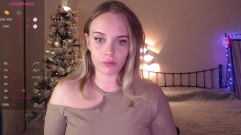 Lana online show from December 23, 2024, 4:17 pm