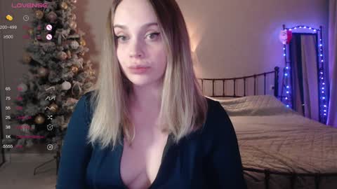 Lana online show from January 15, 2025, 3:39 pm