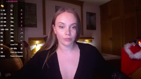 Lana online show from May 6, 2026, 7:08 pm