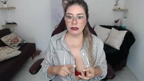 Diva online show from July 13, 2026, 6:00 pm