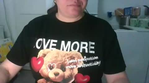 wet_pants2022 online show from November 1, 2025, 10:45 pm