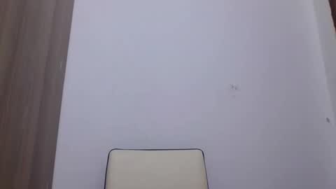 Snapshot of wet_pussieyy chatting on March 22, 2026, 8:45 pm wet_pussieyy online show from March 22, 2026, 8:45 pm
