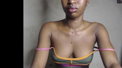 Bella online show from January 7, 2026, 7:16 pm