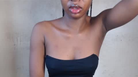 Snapshot of wet_pussy200 chatting on May 8, 2026, 8:08 am Bella online show from May 8, 2026, 8:08 am