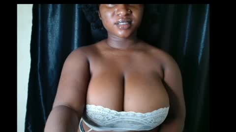 Snapshot of wet_xxpussy55 chatting on June 18, 2026, 3:51 am Sonia online show from June 18, 2026, 3:51 am
