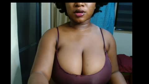 Snapshot of wet_xxpussy55 chatting on July 12, 2026, 11:07 pm Sonia online show from July 12, 2026, 11:07 pm