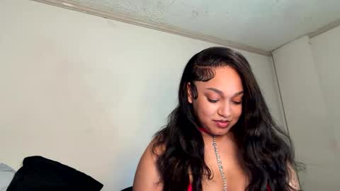 Snapshot of wetcreamerr chatting on May 13, 2026, 10:27 pm SheSquirts online show from May 13, 2026, 10:27 pm