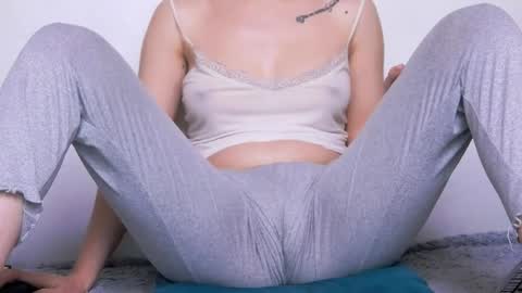 Beatrice Moan from LovenseWet from Tip MenuOpen for Private online show from April 23, 2026, 5:08 am