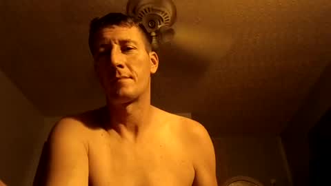 Snapshot of wetduck77777 chatting on June 18, 2026, 6:35 am wetduck77777 online show from June 18, 2026, 6:35 am