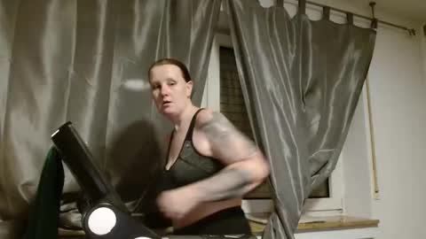 Snapshot of wetgerman2 chatting on February 4, 2025, 9:52 pm Wetgerman online show from February 4, 2025, 9:52 pm