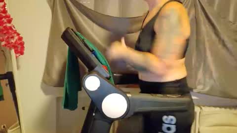 Snapshot of wetgerman2 chatting on October 10, 2025, 6:01 am Wetgerman online show from October 10, 2025, 6:01 am