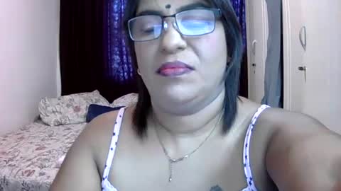 Snapshot of wetindian1971 chatting on February 9, 2026, 12:42 pm kavita online show from February 9, 2026, 12:42 pm