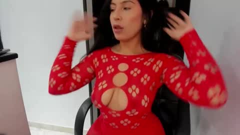 Snapshot of wetmoanl chatting on May 13, 2026, 3:31 pm Megan Raves online show from May 13, 2026, 3:31 pm