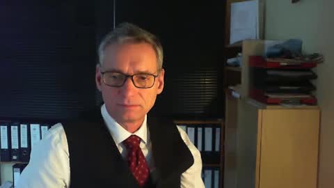 Snapshot of wetsuitedman chatting on December 27, 2024, 11:06 am Franz online show from December 27, 2024, 11:06 am