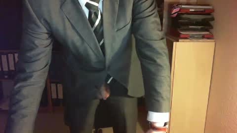 Snapshot of wetsuitedman chatting on February 6, 2025, 5:09 pm Franz online show from February 6, 2025, 5:09 pm