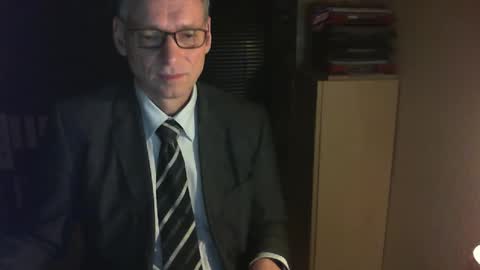 Snapshot of wetsuitedman chatting on February 8, 2025, 5:51 am Franz online show from February 8, 2025, 5:51 am