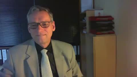 Snapshot of wetsuitedman chatting on February 22, 2025, 8:18 am Franz online show from February 22, 2025, 8:18 am