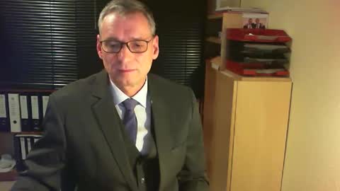 Snapshot of wetsuitedman chatting on January 14, 2026, 3:39 pm Franz online show from January 14, 2026, 3:39 pm