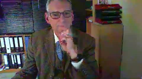 Snapshot of wetsuitedman chatting on March 19, 2026, 5:06 pm Franz online show from March 19, 2026, 5:06 pm