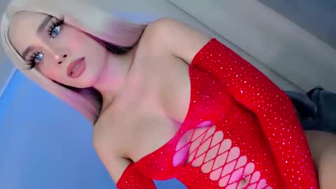 kiara online show from March 1, 2025, 5:42 am