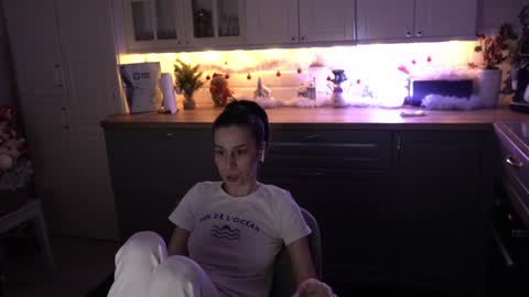 Victoria Maria online show from January 5, 2025, 5:20 pm