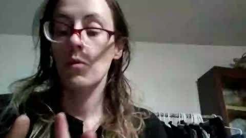 Whatsheralias online show from May 9, 2026, 6:18 am