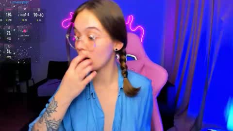 Kate online show from December 2, 2025, 8:59 pm