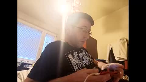 Snapshot of whatwouldyouliketosee chatting on December 5, 2024, 6:32 am stoffy online show from December 5, 2024, 6:32 am