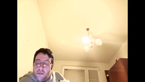 Snapshot of whatwouldyouliketosee chatting on January 6, 2025, 1:09 am stoffy online show from January 6, 2025, 1:09 am