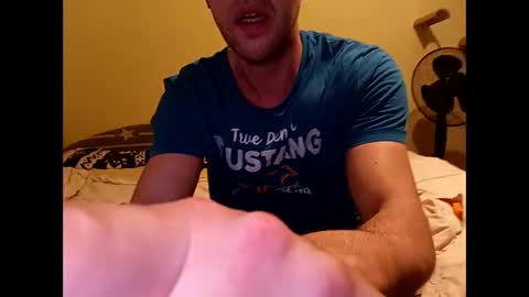 Snapshot of whatwouldyouliketosee chatting on February 2, 2025, 10:06 pm stoffy online show from February 2, 2025, 10:06 pm