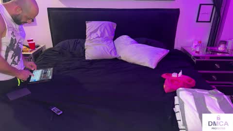 Snapshot of whenhotmeetssexy chatting on February 16, 2025, 8:21 am Hot 2 online show from February 16, 2025, 8:21 am