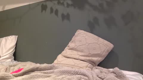 Snapshot of whimsy_tinks chatting on February 12, 2026, 5:19 pm whimsy_tinks online show from February 12, 2026, 5:19 pm