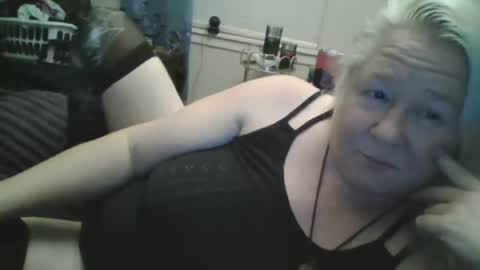 whipsnap19 online show from October 27, 2025, 10:52 am