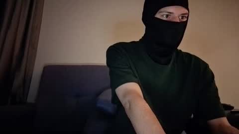 whispero_o online show from October 13, 2025, 7:03 pm