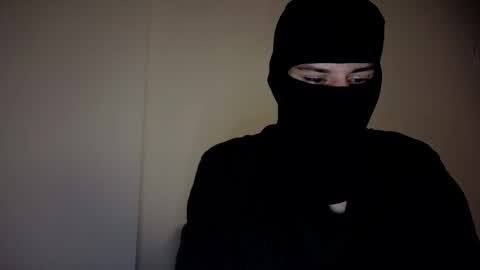 whispero_o online show from December 21, 2025, 1:07 pm