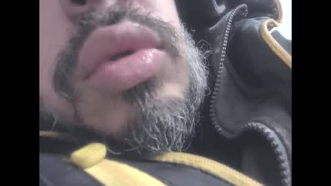 Snapshot of white_boy15 chatting on December 30, 2024, 5:04 am n n15 online show from December 30, 2024, 5:04 am