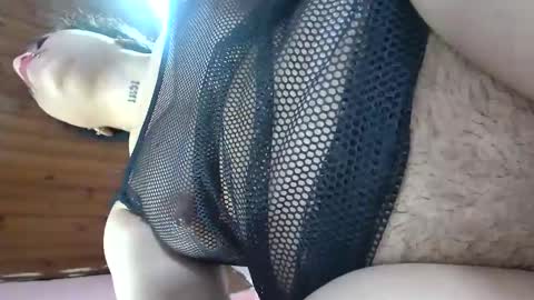 white_sexy_ online show from January 16, 2025, 9:37 am