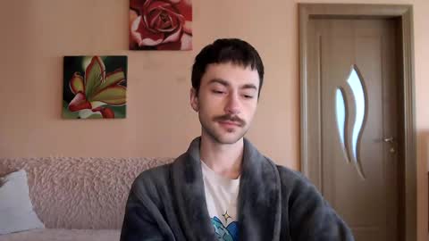 Snapshot of white_sport chatting on May 6, 2026, 1:05 pm Tom online show from May 6, 2026, 1:05 pm