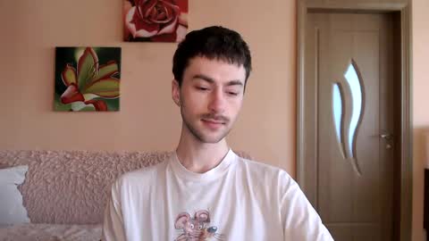 Snapshot of white_sport chatting on May 11, 2026, 12:22 pm Tom online show from May 11, 2026, 12:22 pm