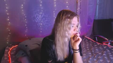 Snapshot of white_truffle chatting on March 1, 2026, 1:13 pm Melania and Mikey online show from March 1, 2026, 1:13 pm