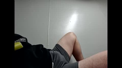 whiteboi9284 online show from November 6, 2025, 12:17 pm