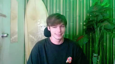 Snapshot of whiteboyinasia chatting on October 23, 2025, 1:21 pm Christian online show from October 23, 2025, 1:21 pm